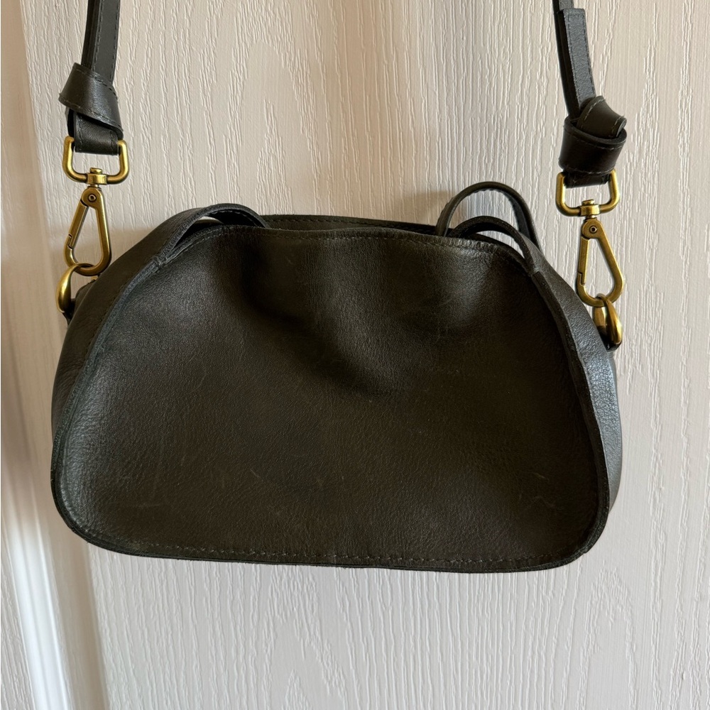 Madewell Black Leather Crossbody with Gold Hardware - Picture 4 of 7